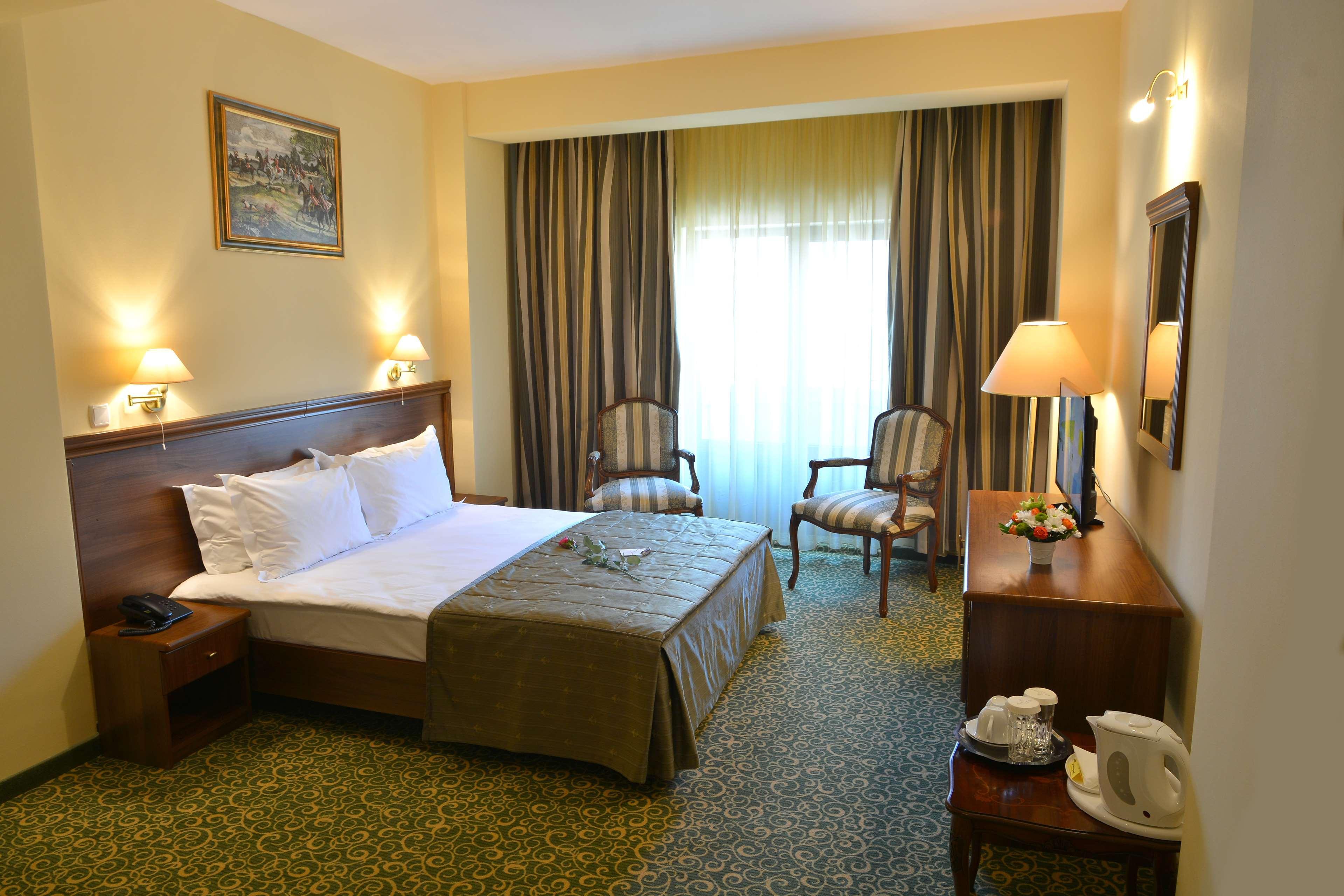 Hotel Central Πλοέστι Εξωτερικό φωτογραφία