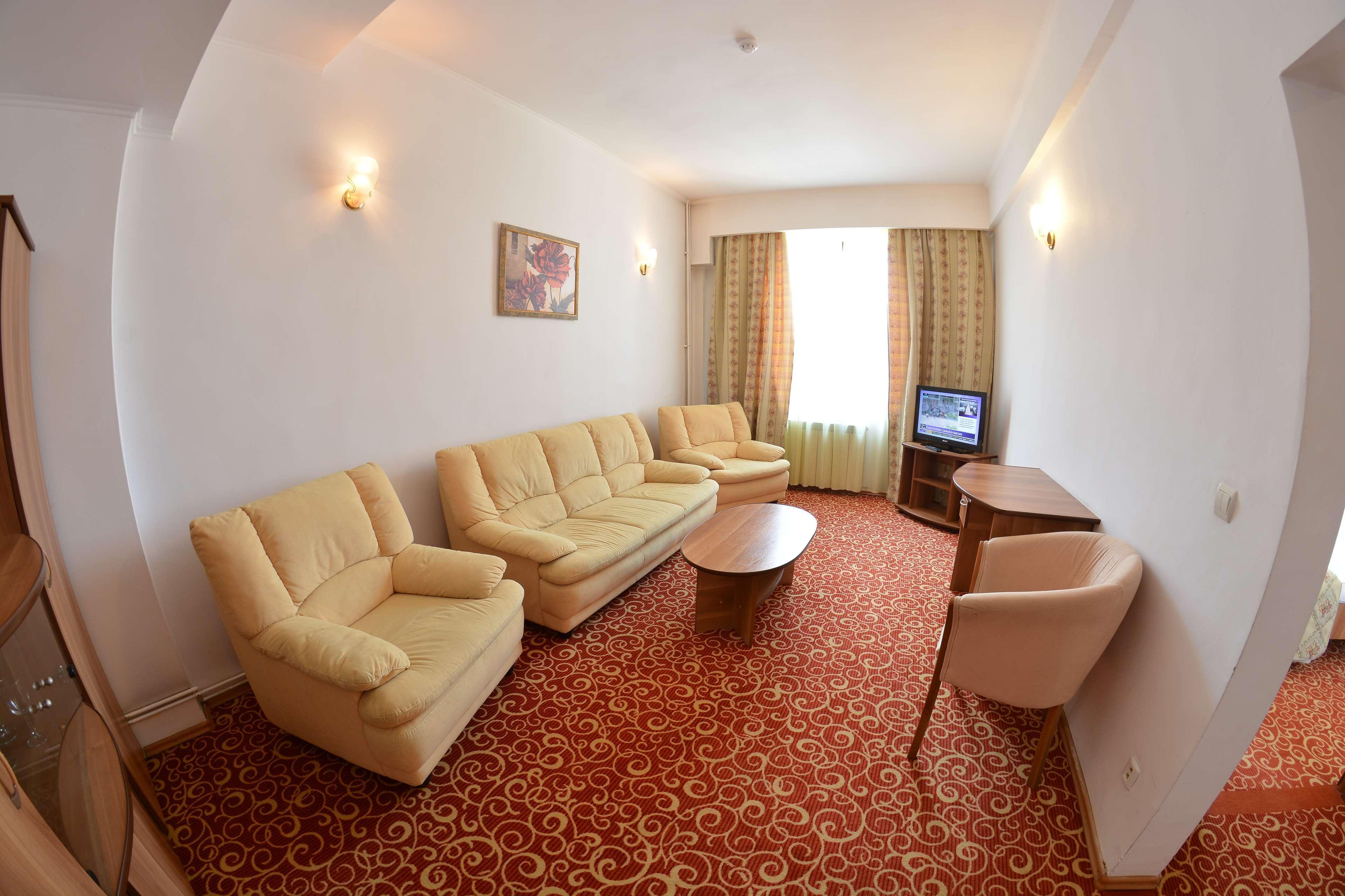 Hotel Central Πλοέστι Εξωτερικό φωτογραφία