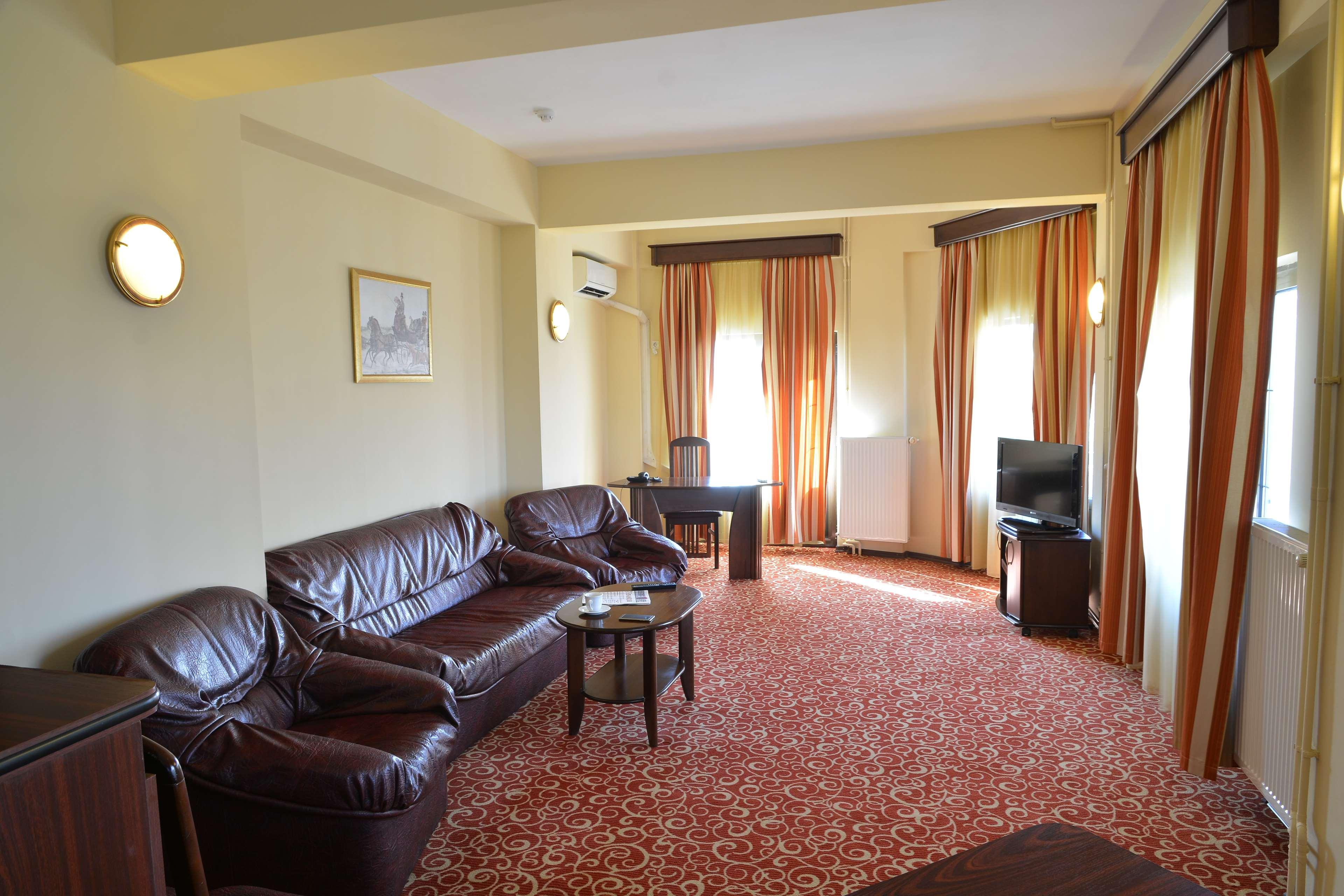 Hotel Central Πλοέστι Εξωτερικό φωτογραφία