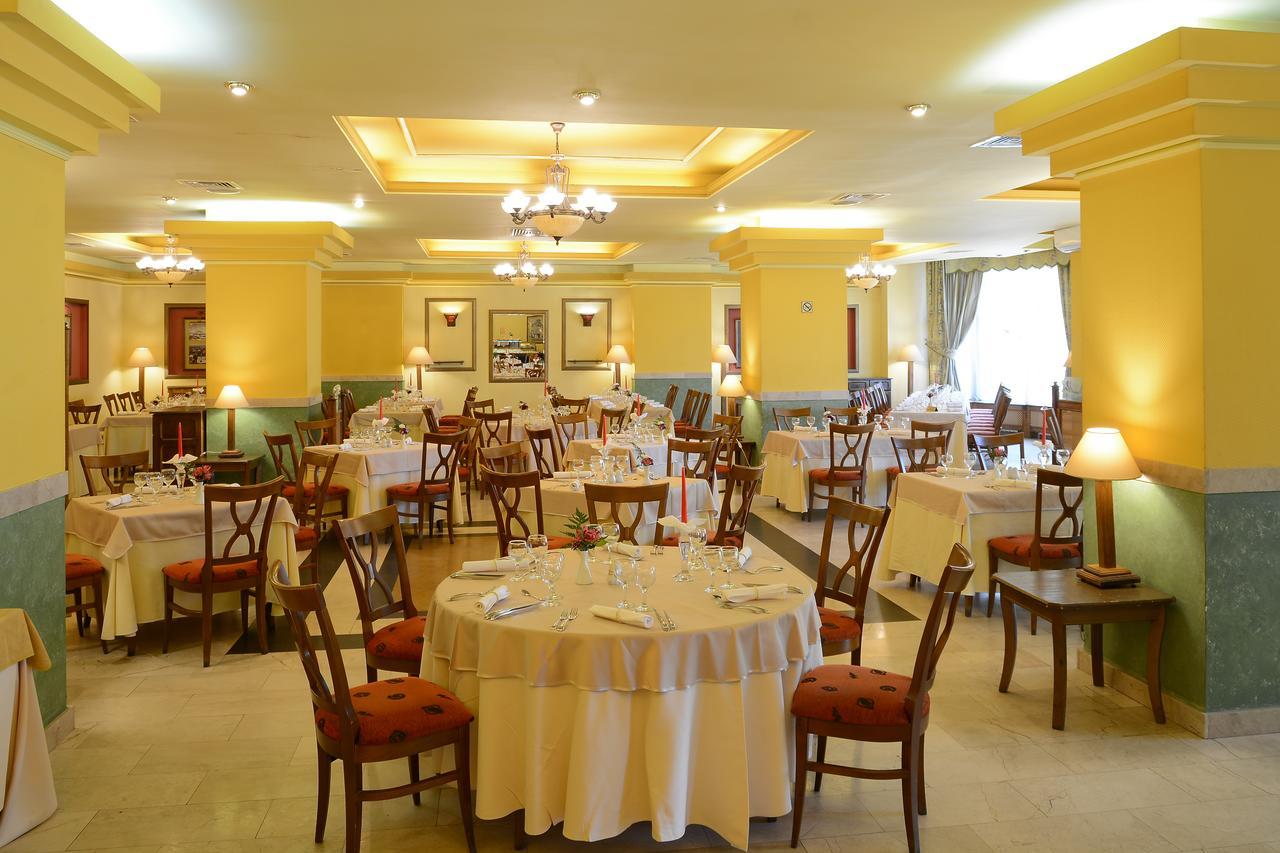 Hotel Central Πλοέστι Εξωτερικό φωτογραφία