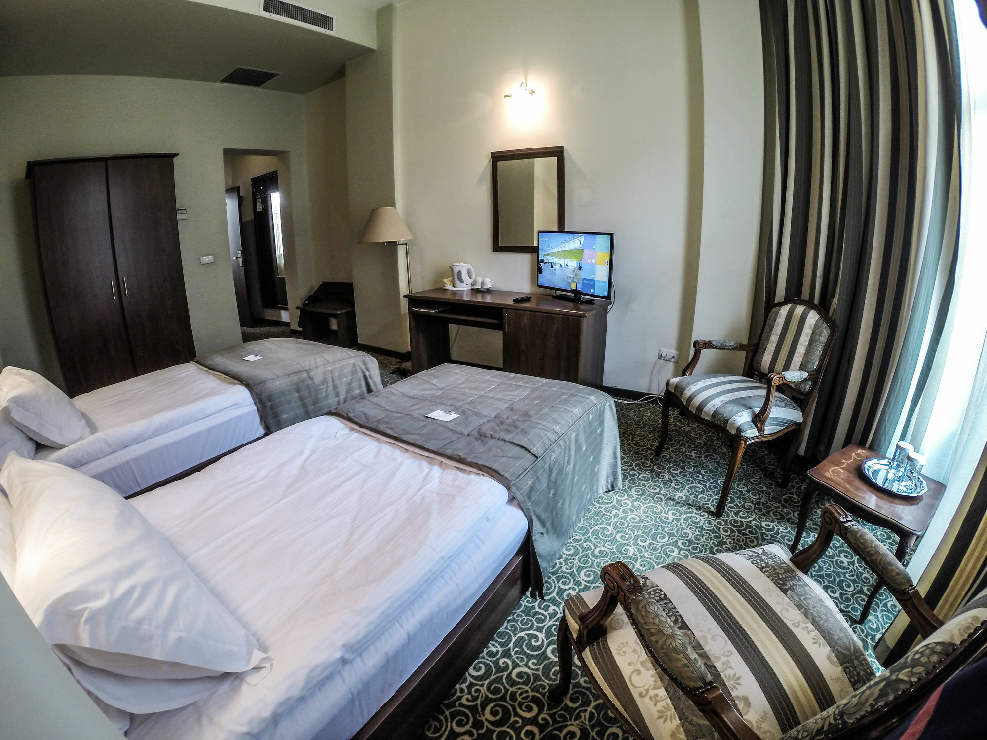 Hotel Central Πλοέστι Εξωτερικό φωτογραφία
